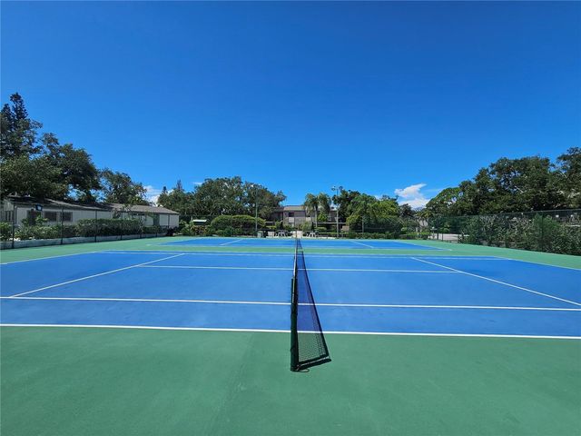 1720 GLENHOUSE DRIVE 328, Sarasota, FL 34231