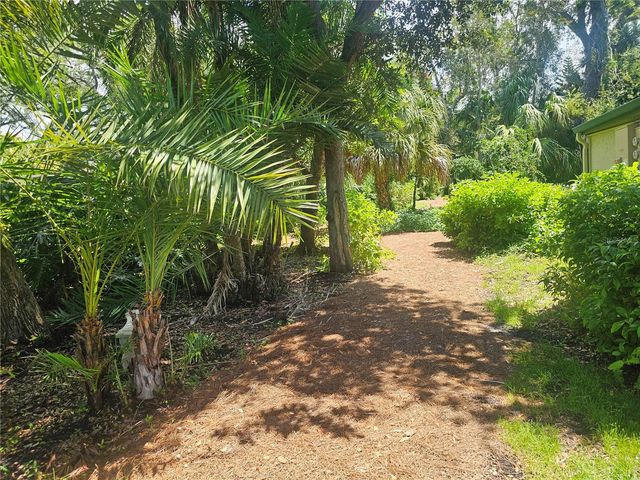 1720 GLENHOUSE DRIVE 328, Sarasota, FL 34231