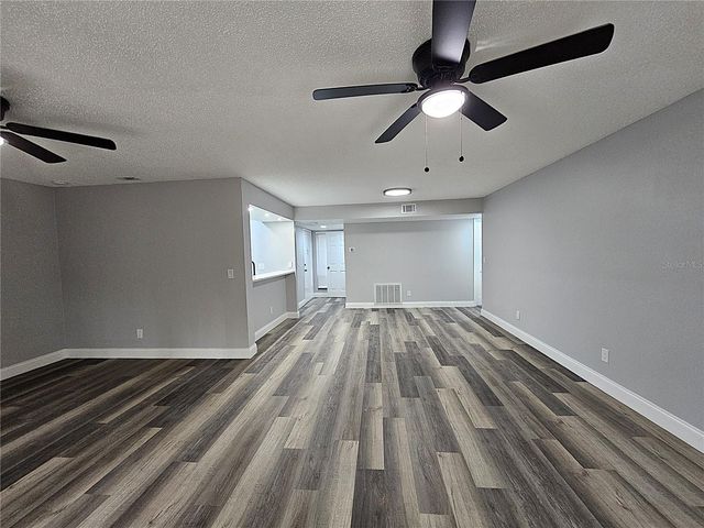 1720 GLENHOUSE DRIVE 328, Sarasota, FL 34231