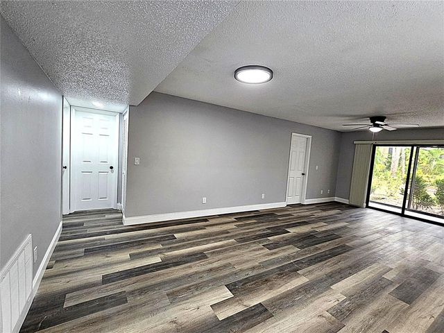 1720 GLENHOUSE DRIVE 328, Sarasota, FL 34231