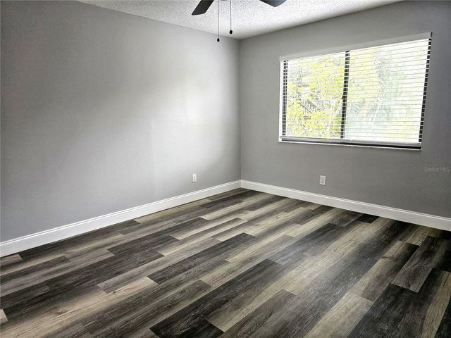 1720 GLENHOUSE DRIVE 328, Sarasota, FL 34231