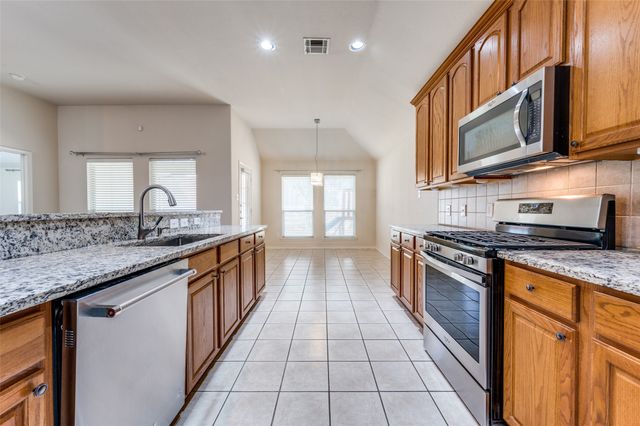 7816 Riverwalk Trail, Mckinney, TX 75070