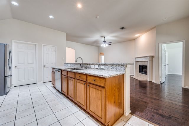 7816 Riverwalk Trail, Mckinney, TX 75070