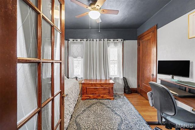 6112 Newport Avenue, St Louis, MO 63116