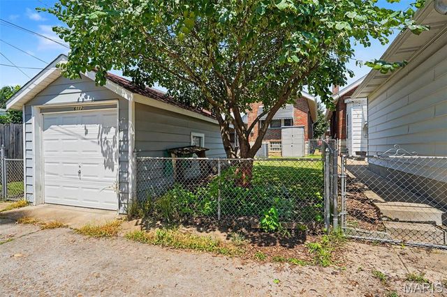 6112 Newport Avenue, St Louis, MO 63116