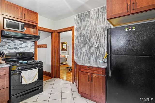 6112 Newport Avenue, St Louis, MO 63116