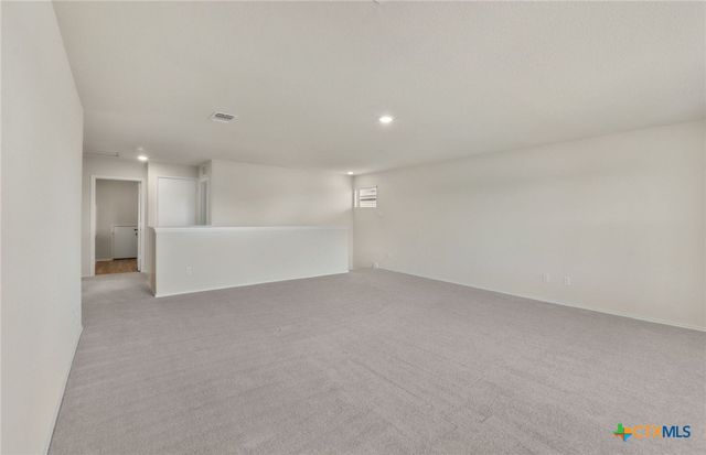 601 Sonterra Boulevard, Jarrell, TX 76537