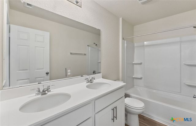 601 Sonterra Boulevard, Jarrell, TX 76537