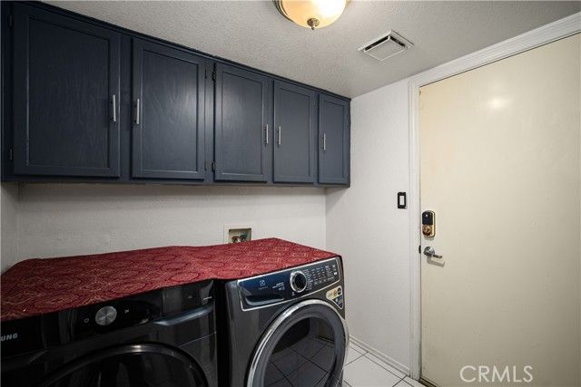 906 Devonshire, Bakersfield, CA 93312