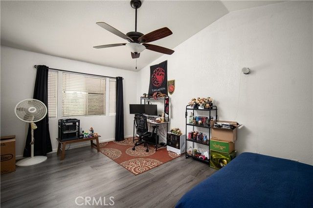 906 Devonshire, Bakersfield, CA 93312