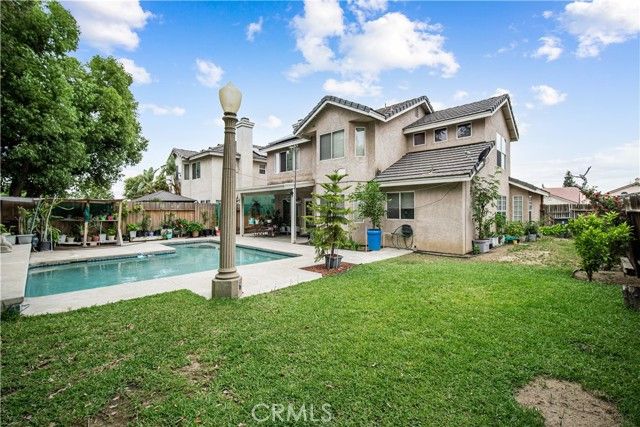 906 Devonshire, Bakersfield, CA 93312