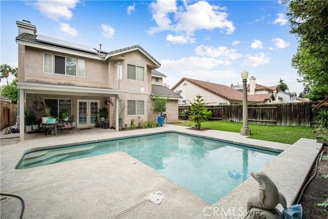906 Devonshire, Bakersfield, CA 93312