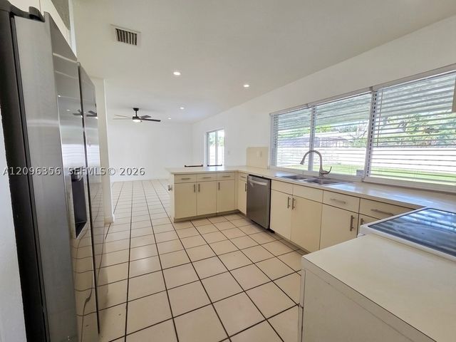 14863 SW 152nd Pl, Miami, FL 33196