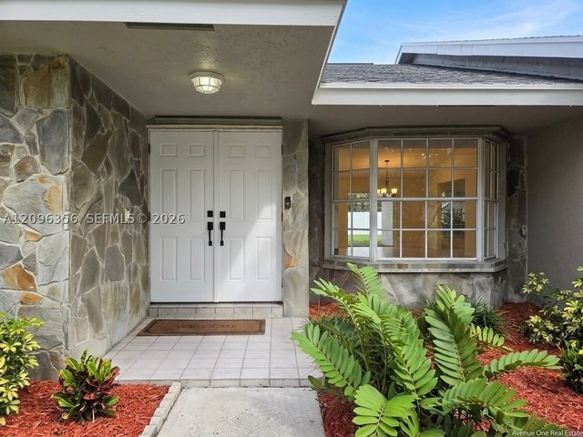 14863 SW 152nd Pl, Miami, FL 33196