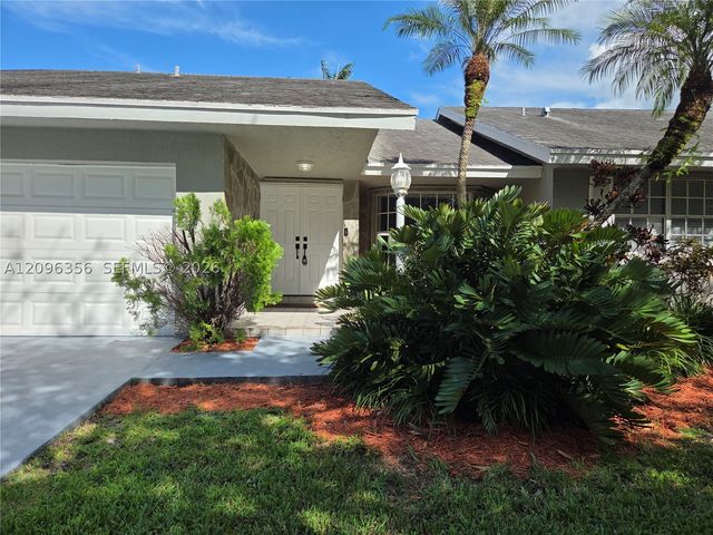 14863 SW 152nd Pl, Miami, FL 33196
