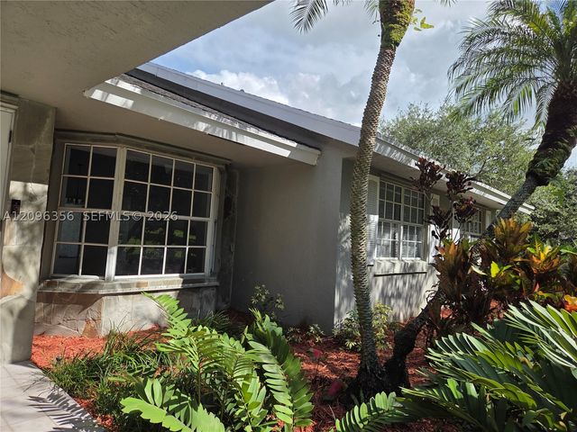 14863 SW 152nd Pl, Miami, FL 33196