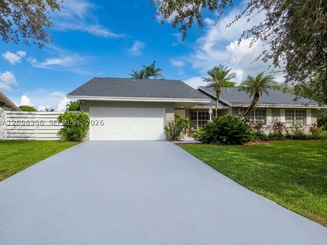 14863 SW 152nd Pl, Miami, FL 33196