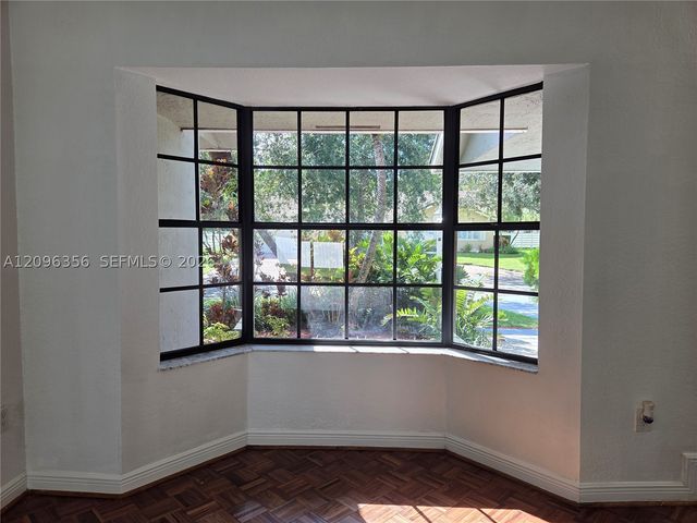 14863 SW 152nd Pl, Miami, FL 33196