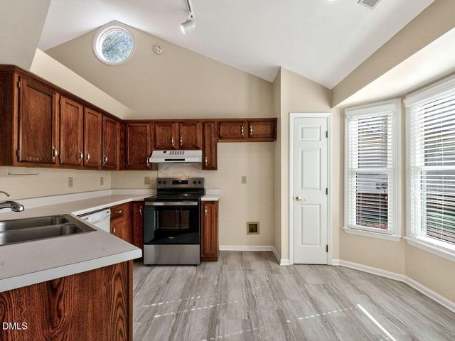 106 Majnun Lane, Cary, NC 27513