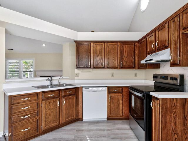 106 Majnun Lane, Cary, NC 27513