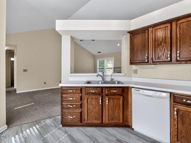 106 Majnun Lane, Cary, NC 27513