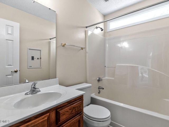 106 Majnun Lane, Cary, NC 27513