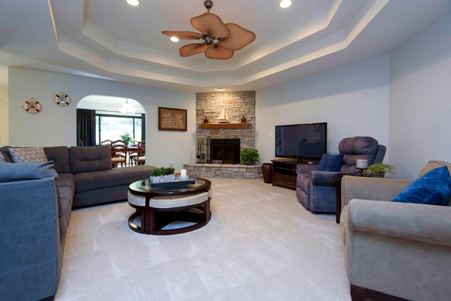 245 Wildflower Drive, Kimberling City, MO 65686