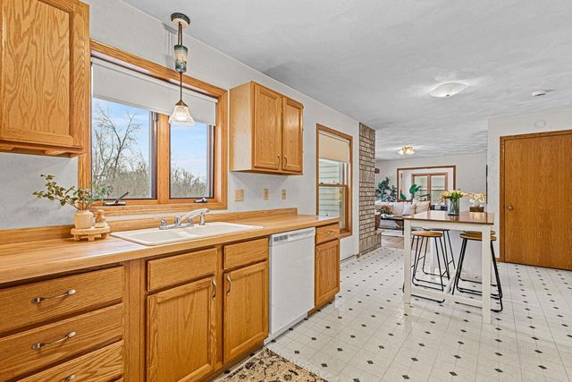 134 TUSTIN ROAD, Fremont, WI 54940