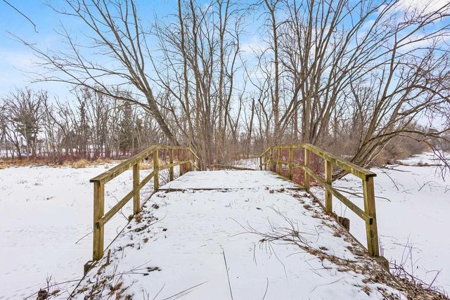 134 TUSTIN ROAD, Fremont, WI 54940