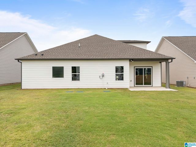 375 LAKELAND COURT, Cropwell, AL 35054