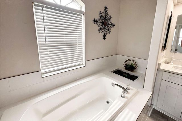 9182 TARLETON CIRCLE, Weeki Wachee, FL 34613