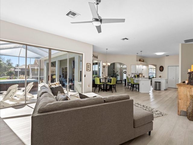 9182 TARLETON CIRCLE, Weeki Wachee, FL 34613