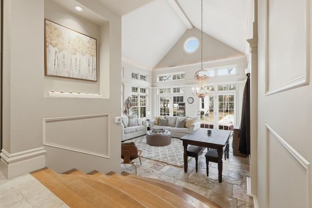 529 Fountain Street NE, Grand Rapids, MI 49503