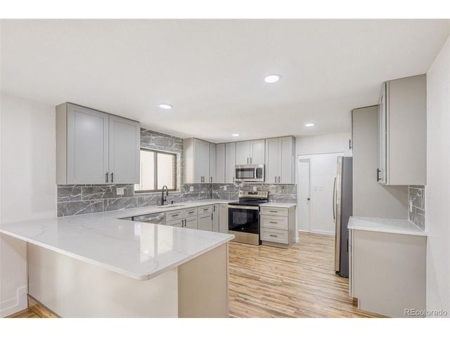 12436 E Cedar Cir, Aurora, CO 80012