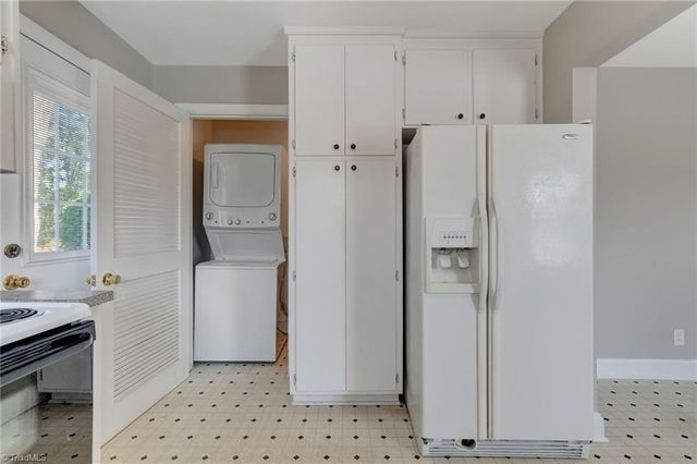 805 Claymore Court, Reidsville, NC 27320