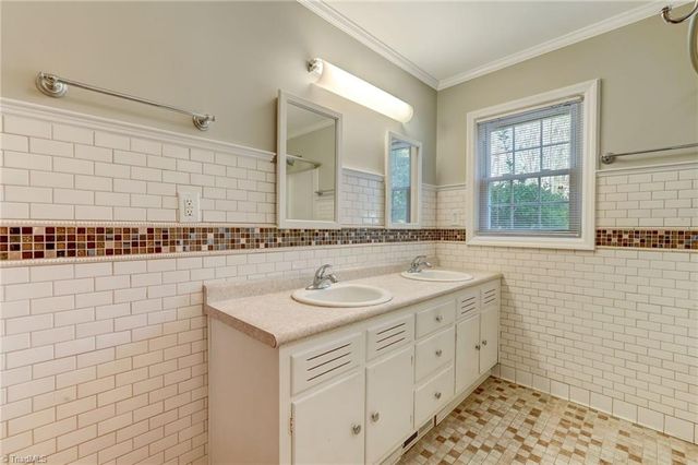 805 Claymore Court, Reidsville, NC 27320