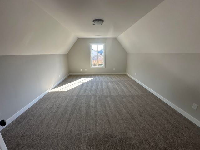 5267 MADISON VALLEY CIR, Lakeland, TN 38002