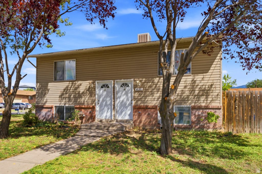 620 E 950 3147, Clearfield, UT 84015 — exterior