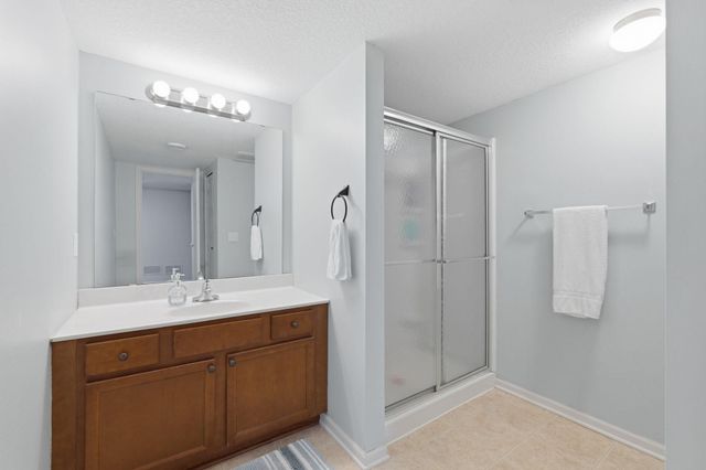 2580 Acorn Run, Victoria, MN 55386