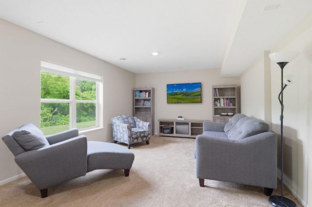 2580 Acorn Run, Victoria, MN 55386