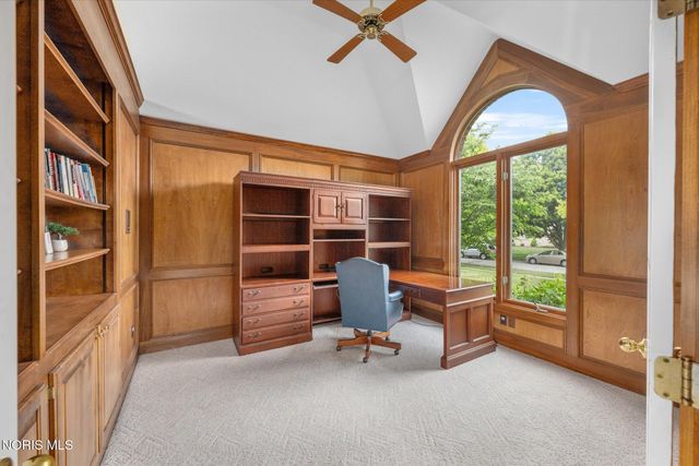 7649 Pebble Creek Drive, Maumee, OH 43537