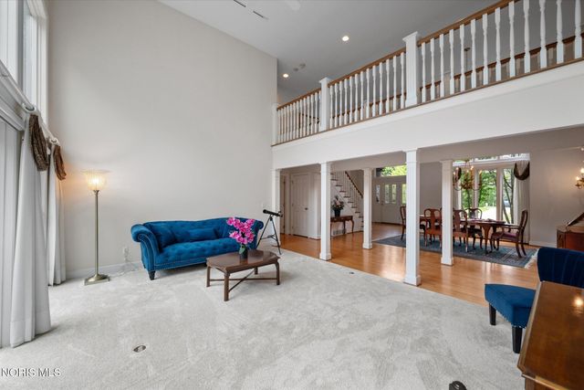 7649 Pebble Creek Drive, Maumee, OH 43537