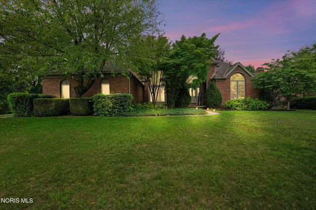 7649 Pebble Creek Drive, Maumee, OH 43537