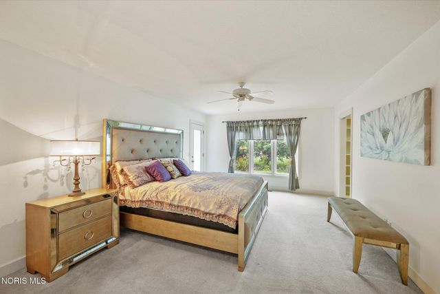 7649 Pebble Creek Drive, Maumee, OH 43537