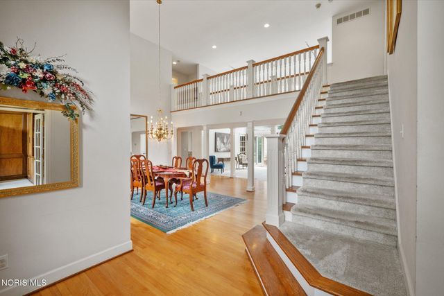 7649 Pebble Creek Drive, Maumee, OH 43537