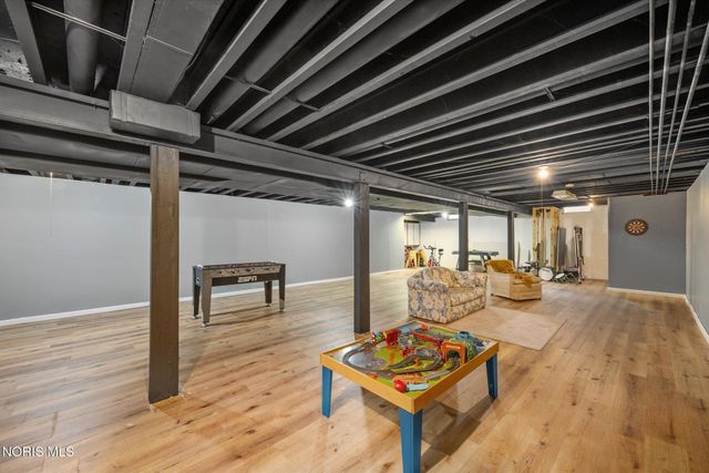 7649 Pebble Creek Drive, Maumee, OH 43537