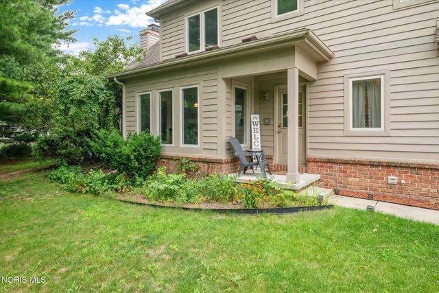 7649 Pebble Creek Drive, Maumee, OH 43537