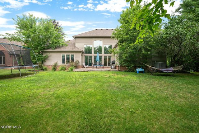 7649 Pebble Creek Drive, Maumee, OH 43537