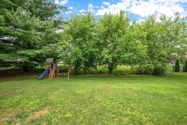 7649 Pebble Creek Drive, Maumee, OH 43537