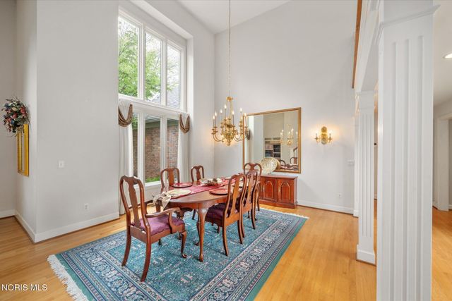 7649 Pebble Creek Drive, Maumee, OH 43537